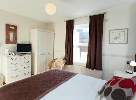 Гостевой дом Caledonia 4*